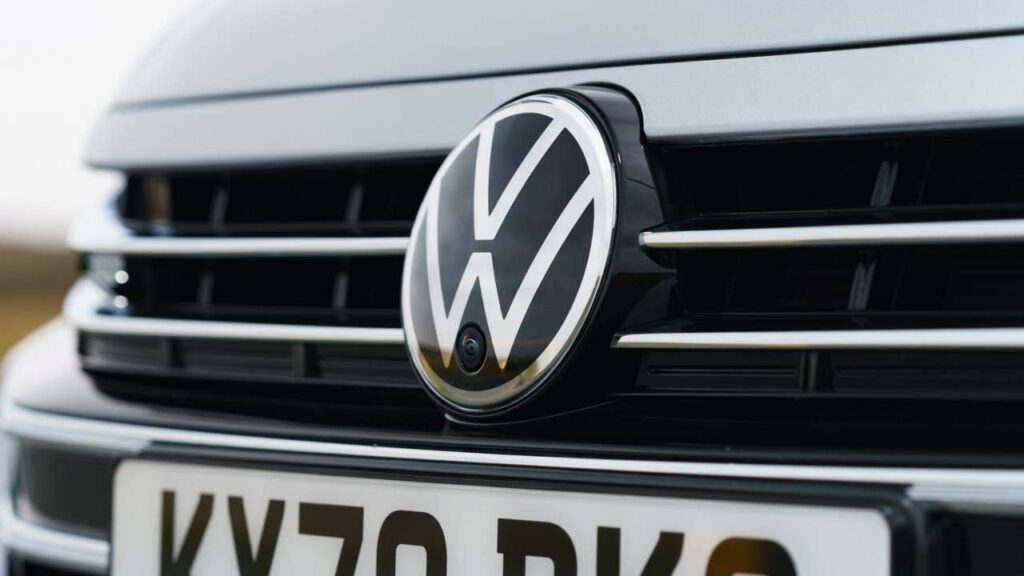 Volkswagen-barke-fluid-leak-fire-kba