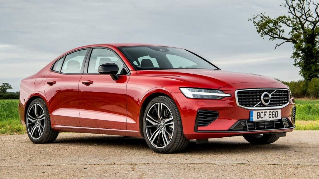 Volvo-S60-2021-fuel-tank-under-pressure