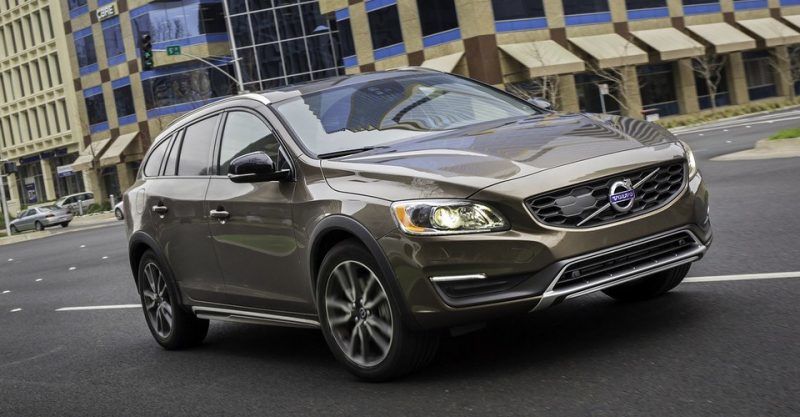 Volvo-V60-Cross-Country_2015