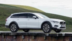 Volvo-V90-Cross-Country-2022-brakes
