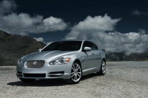 jaguar-xf-2010