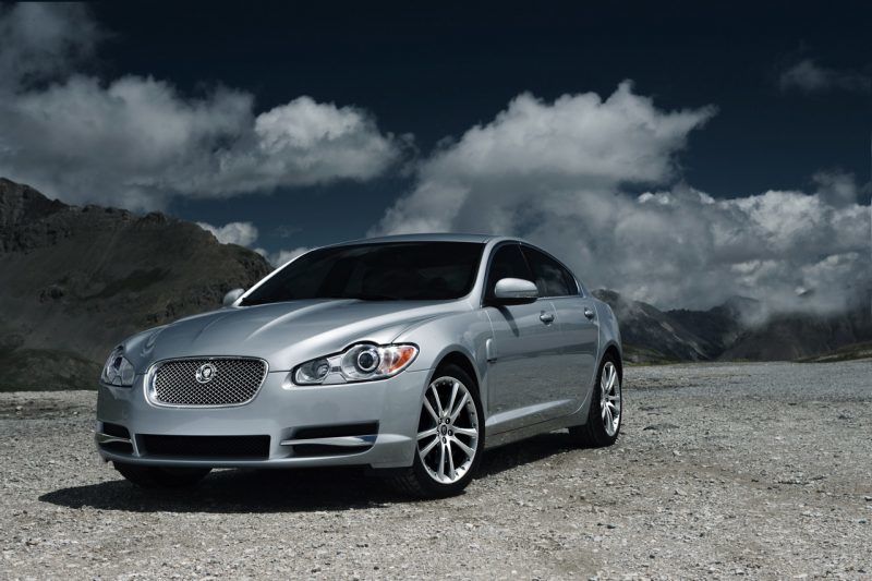 jaguar-xf-2010
