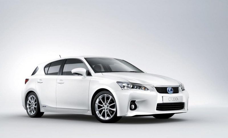 lexus-ct200h-2015
