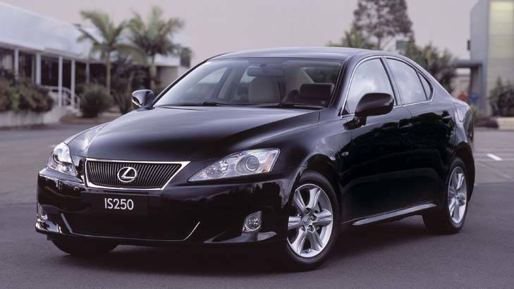 lexus-is250_2010