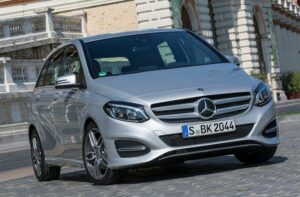 mercedes-b-class-2018-recall-driver-airbag
