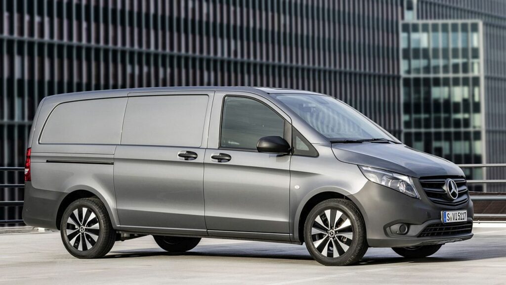 mercedes-vito-2020-seatbelt