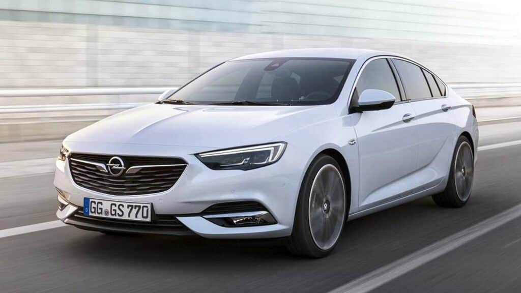 opel-insignia-2022-hydraulic-brake-failure