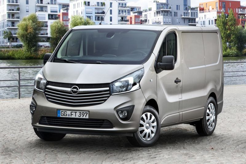 opel-vivaro-2015-recall