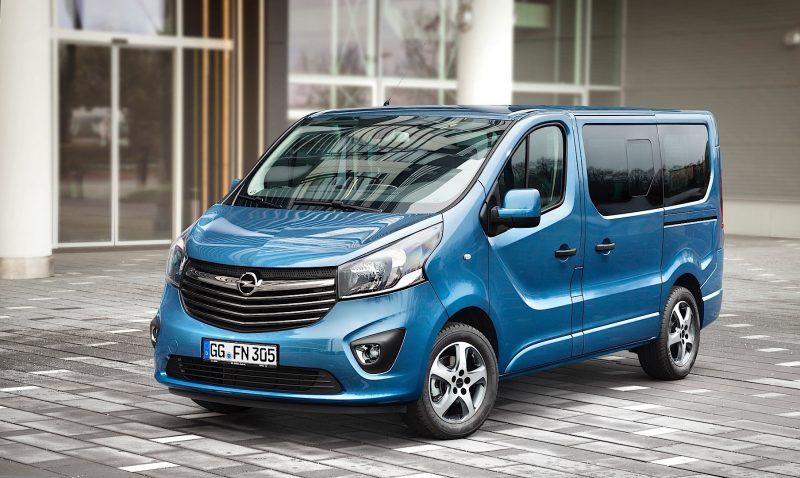 opel-vivaro2015