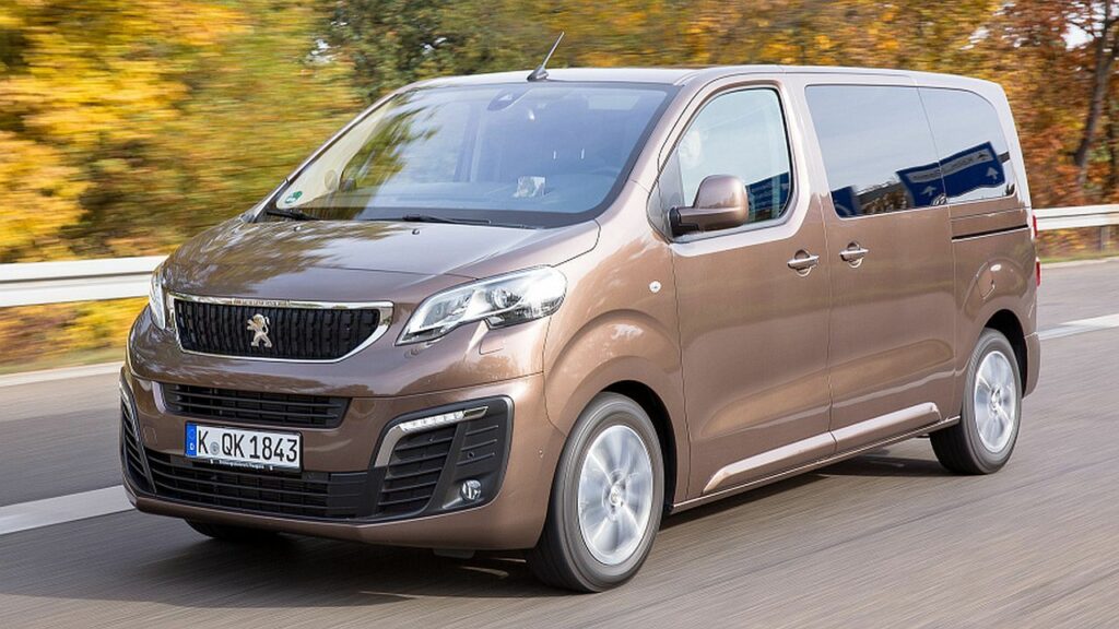 peugeot-traveller-2022-rear-brake-defective
