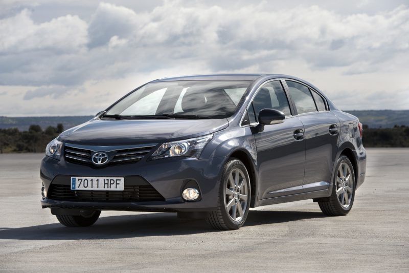 toyota-avensis-2013-recall
