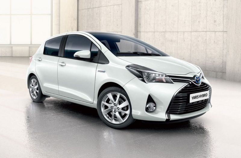 toyota-yaris-hibrid-2015