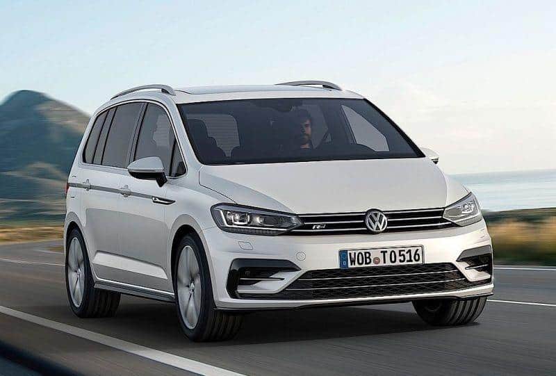 vw-Touran-2018-recall-headrest