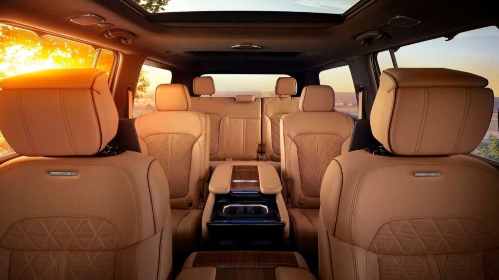 Jeep-Grand-Wagoneer-2023-seat-belt-buckle-kba