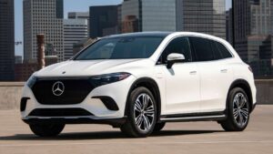 Mercedes-Benz-EQS-SUV-2023-fuse-fire