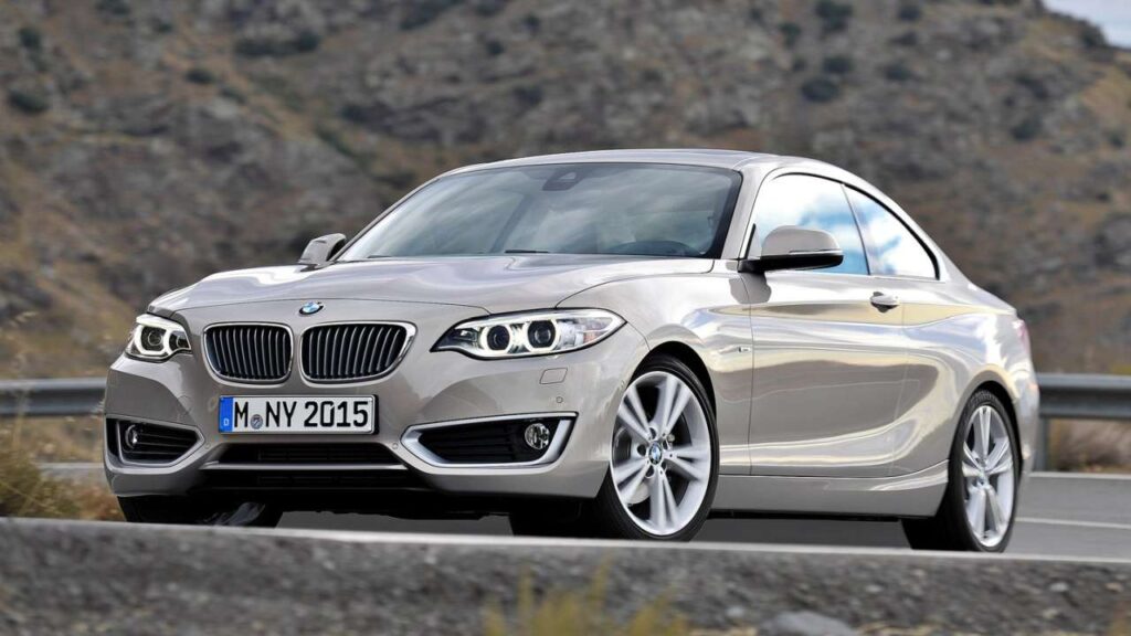 BMW-2-Series-2014-head-airbag