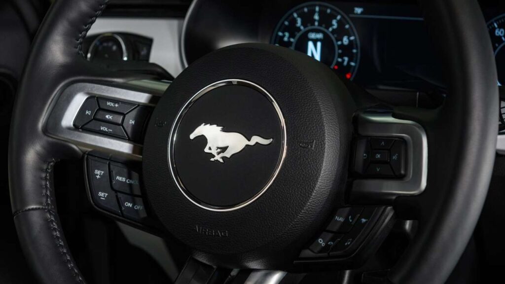 Ford-Mustang-recalls-steering-clutch-kba