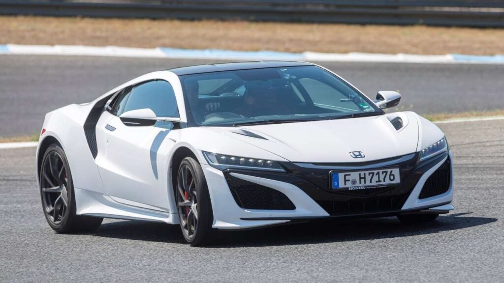 Honda-NSX-2017-fuel-pump