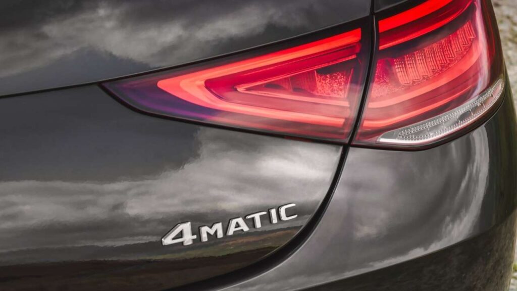 Mercedes-Benz-4matic-fire-kba