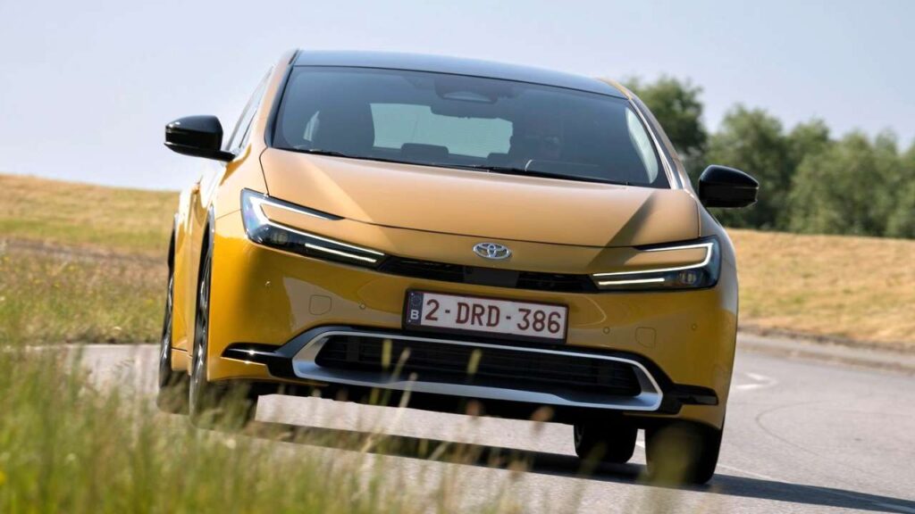 Toyota-Prius-phev-2023-camera-failure