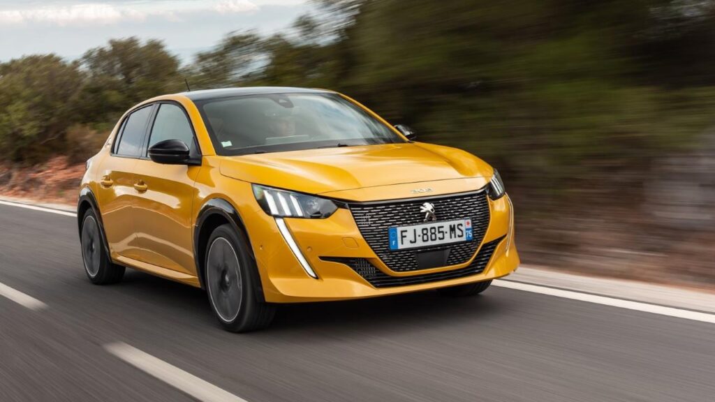 Peugeot-208-2024-steering-accident