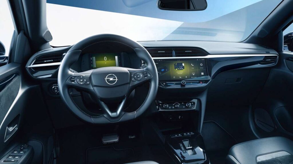 Opel-Corsa-2024-steering-failure