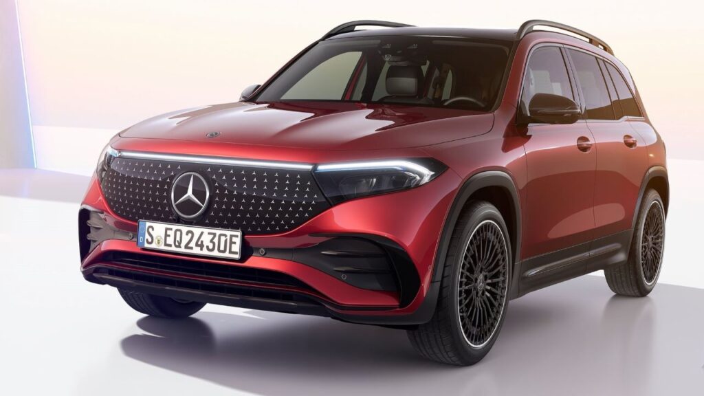 Mercedes-Benz-EQB-2024-pyrofuse-injury