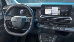 peugeot-expert-display-radio
