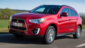 Mitsubishi-ASX-2011-2019-tailpipe-accident