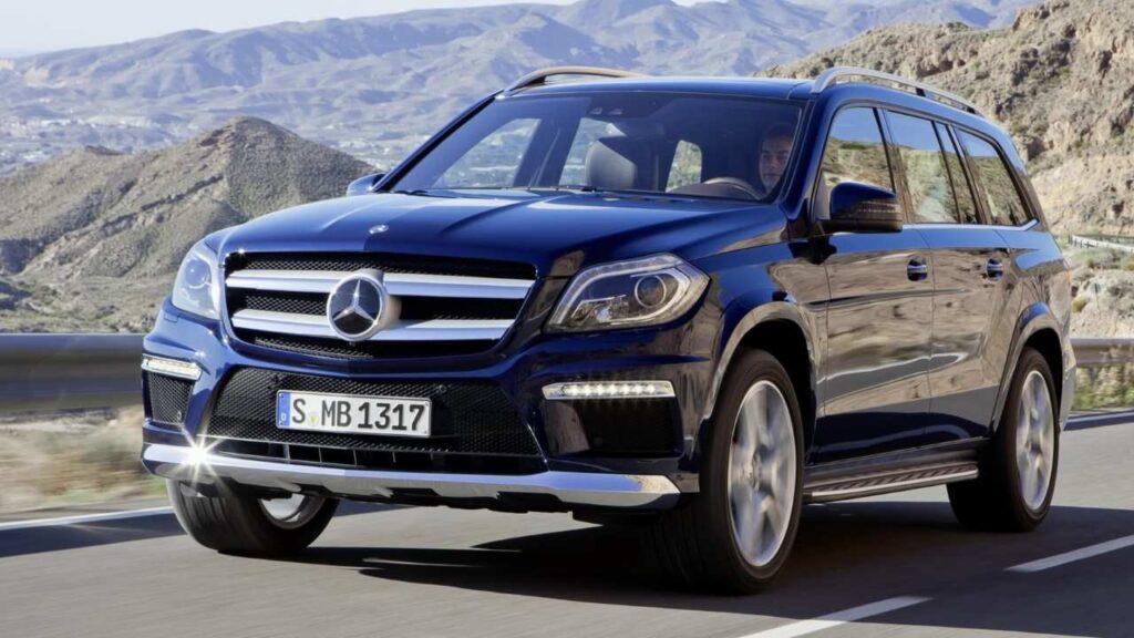 Mercedes-Benz-GL-2010-2016-steering-accident