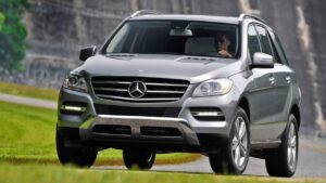 Mercedes-Benz-M-Class-2010-2016-steering-accident