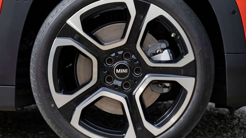 Mini-Aceman-brake-assist-kba
