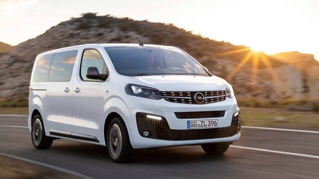 Opel-Zafira-2024-seats-injury