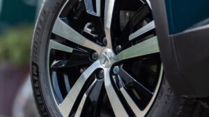 Peugeot-breaking-front-wheel