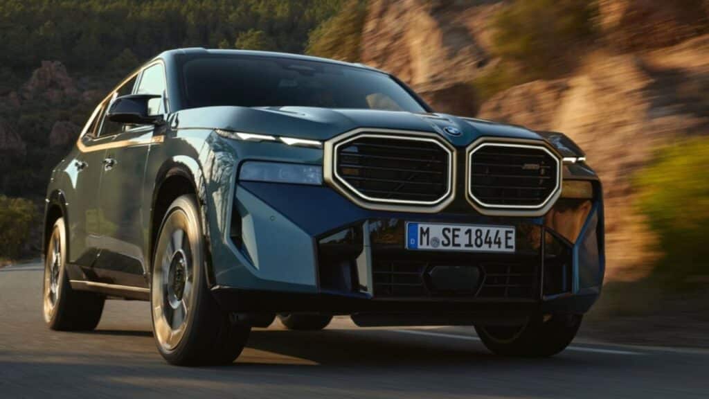 BMW-XM-2022-2024-brakes-accident