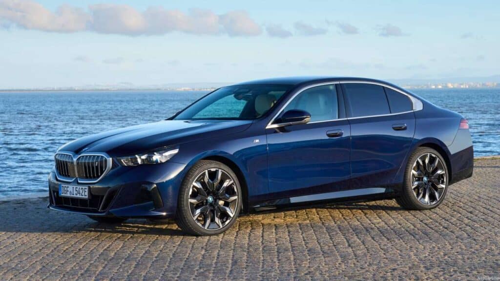 BMW-i5-2022-2024-brakes-accident