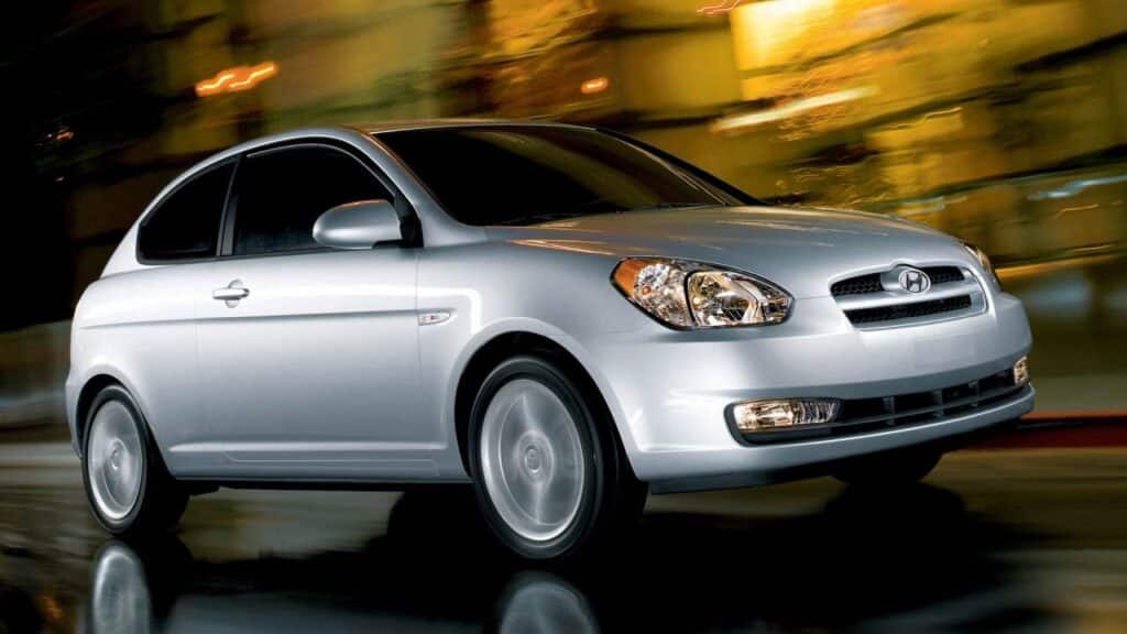 Hyundai-Accent-2010-abs-fire