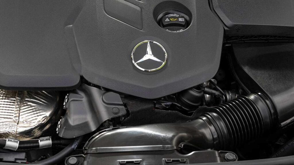 Mercedes-Benz-fuse-boxes-fire-kba