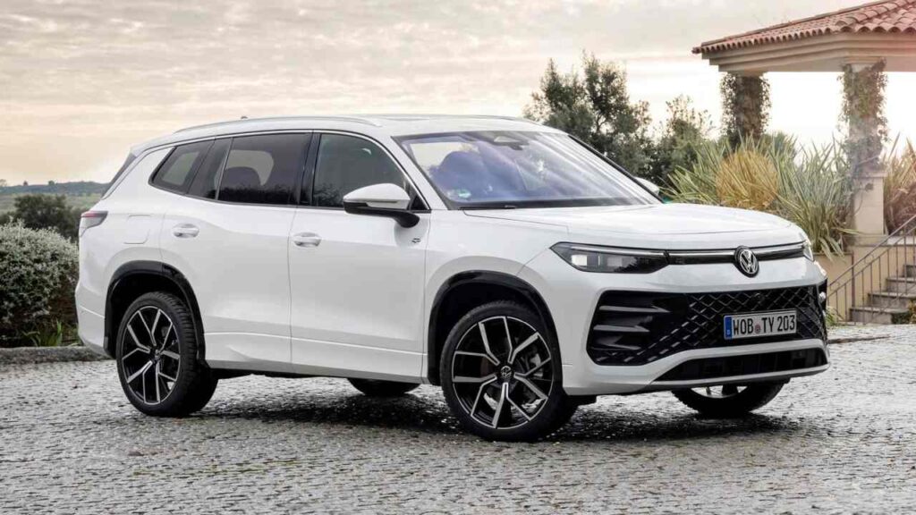 Volkswagen-Tayron-2025-airbag