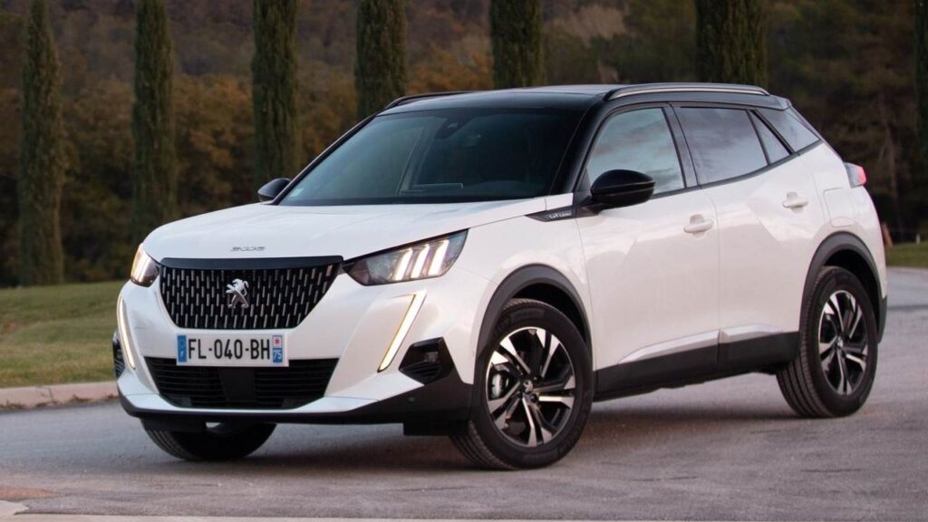 Peugeot-2008-2024-2025-fuel-fire