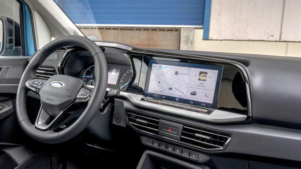 ford-transit-connect-2023-2024-rear-camera