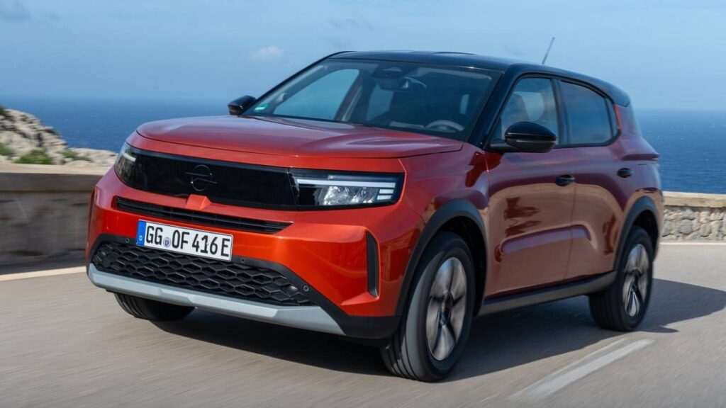 Opel-Frontera-2025-brake-pedal-kba