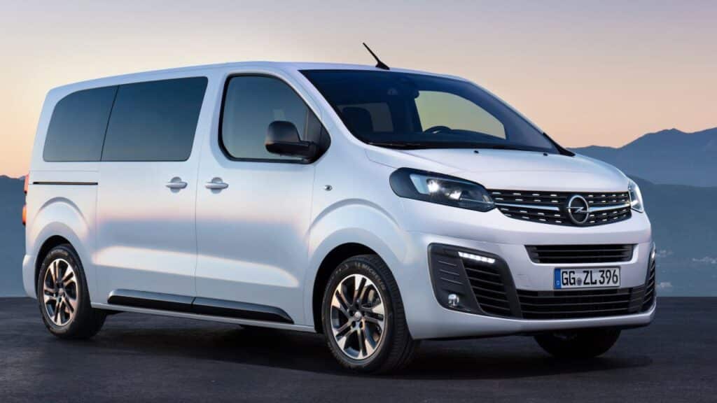 Opel-Zafira-Life-2020-2022-suspension-injury