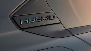Peugeot-citroen-opel-hybrid-fire