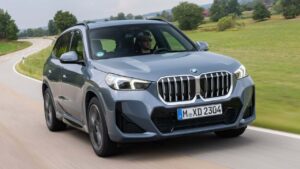 BMW-X1-2025-seat-belts