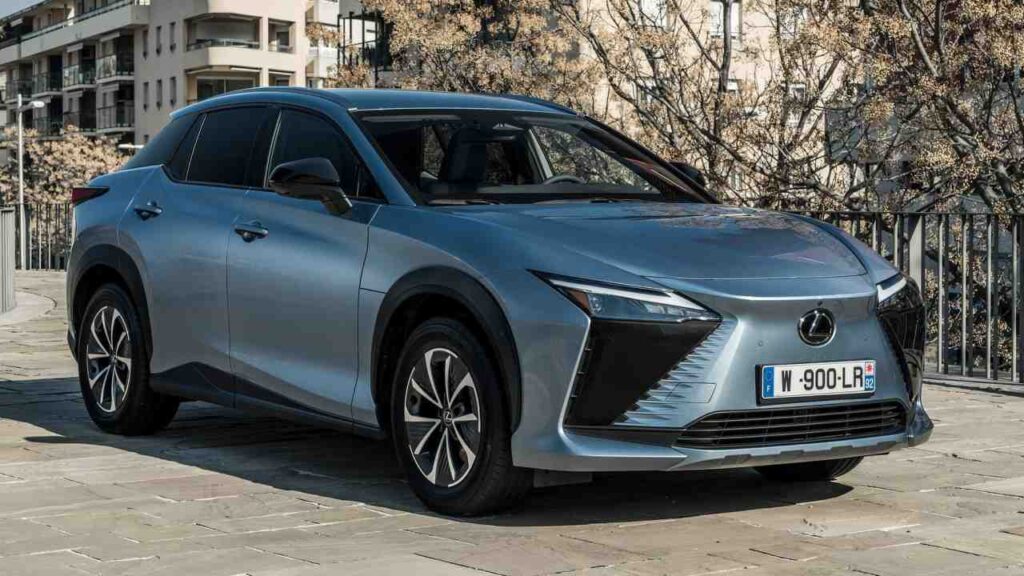 Lexus-RZ-2023-electronic-accident