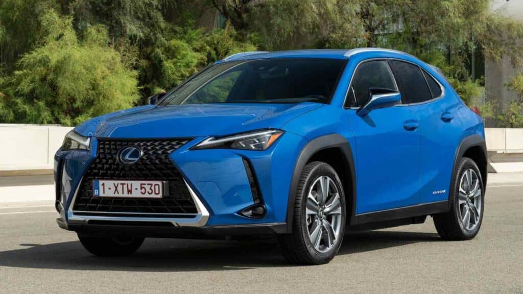 Lexus-UX-2022-electronic-accident