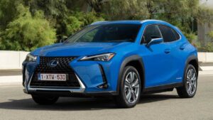 Lexus-UX-2022-electronic-accident