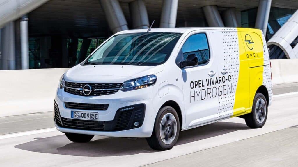 opel-vivaro-2021-2023-hydrogen-fire