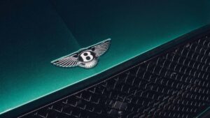 Bentley-Continental-2024-2025-fuel-leak-fire